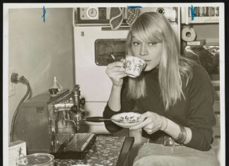 Mary Travers Net Worth: a Financial Perspective, Early Life, Height & Physical Appearance & Much More Mary Travers Net Worth